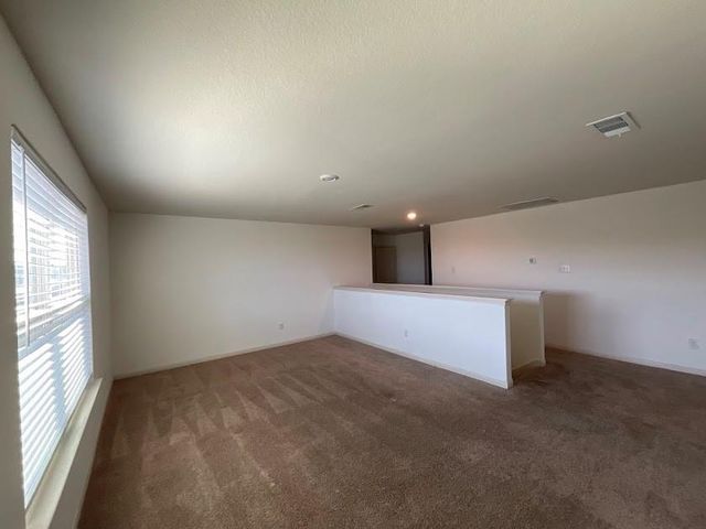 172 Allington CIR, Jarrell, TX 76537