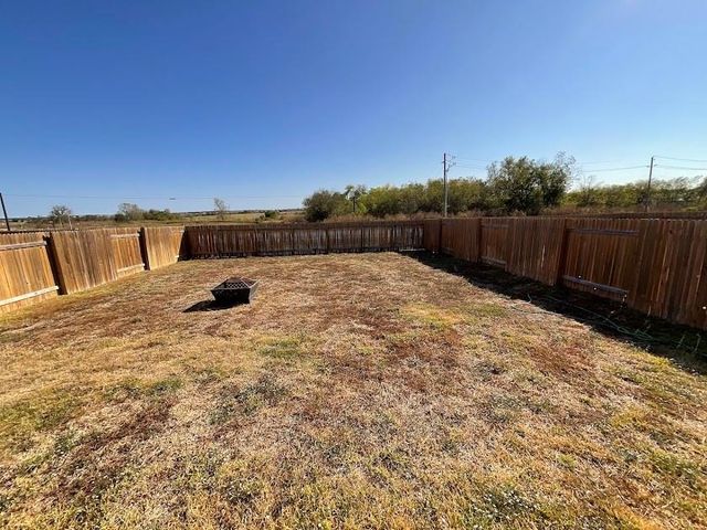 172 Allington CIR, Jarrell, TX 76537