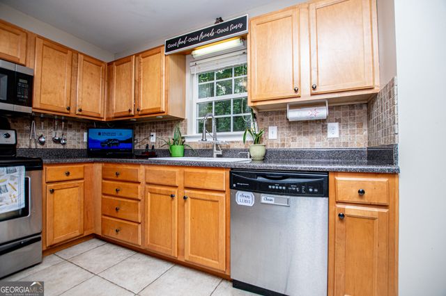 5235 Hilltop Drive, Villa Rica, GA 30180