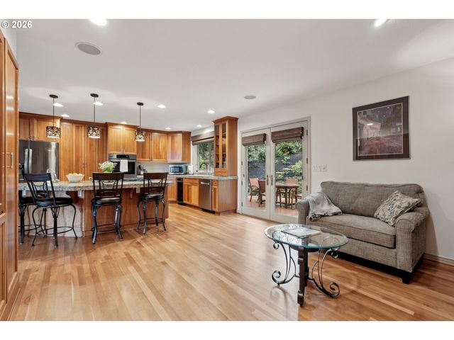 281 Se 41ST Ct, Gresham, OR 97080