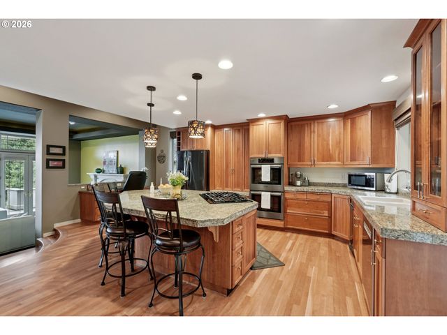 281 Se 41ST Ct, Gresham, OR 97080