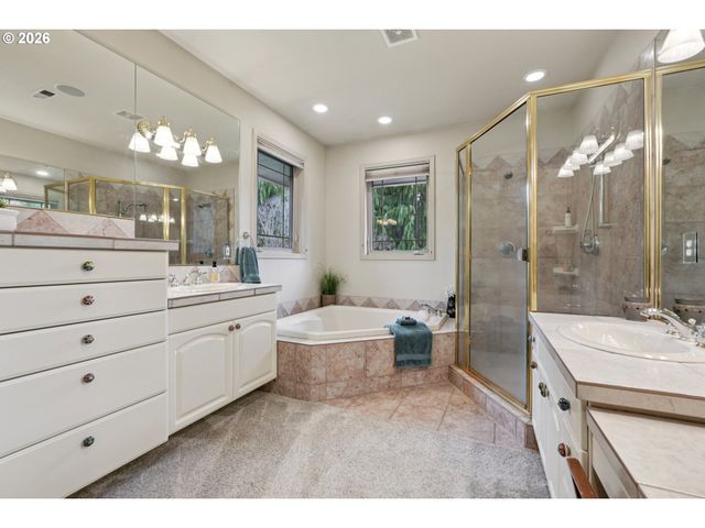 281 Se 41ST Ct, Gresham, OR 97080