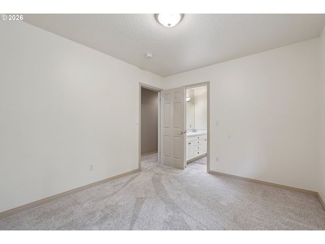 281 Se 41ST Ct, Gresham, OR 97080