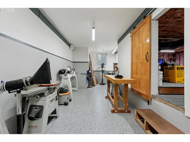 281 Se 41ST Ct, Gresham, OR 97080