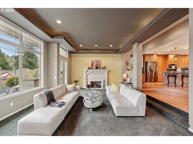 281 Se 41ST Ct, Gresham, OR 97080