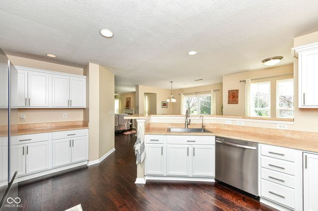 11141 Craycroft Court, Fishers, IN 46038