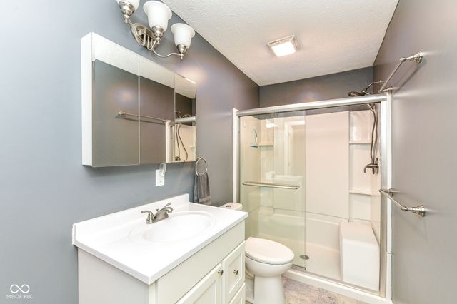 11141 Craycroft Court, Fishers, IN 46038