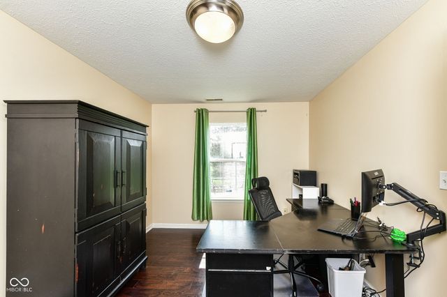 11141 Craycroft Court, Fishers, IN 46038