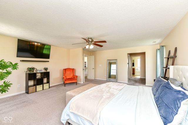 11141 Craycroft Court, Fishers, IN 46038