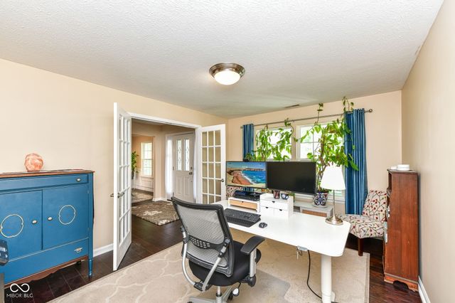 11141 Craycroft Court, Fishers, IN 46038