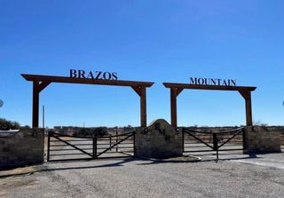 193 Pleasant Valley Road, Mineral Wells, TX 76067