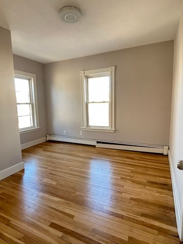 713 Metropolitan Ave 2, Boston, MA 02136