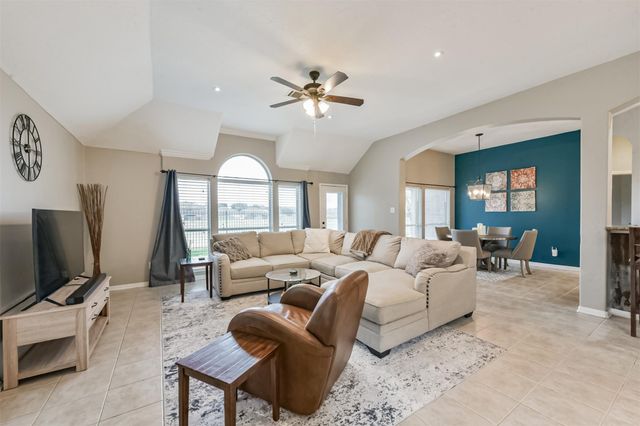 153 Greenridge Circle, League City, TX 77573