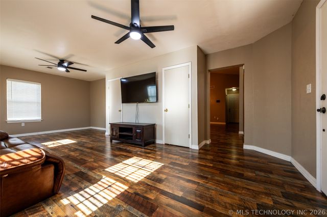 4403 W Madison Place, Broken Arrow, OK 74012