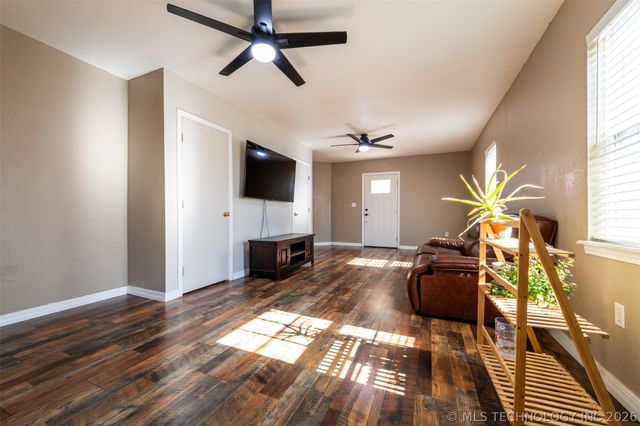 4403 W Madison Place, Broken Arrow, OK 74012