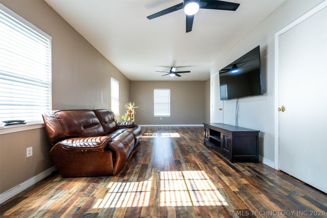 4403 W Madison Place, Broken Arrow, OK 74012