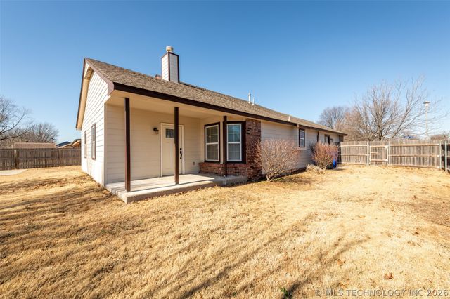 4403 W Madison Place, Broken Arrow, OK 74012