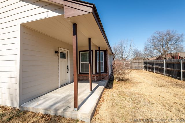 4403 W Madison Place, Broken Arrow, OK 74012