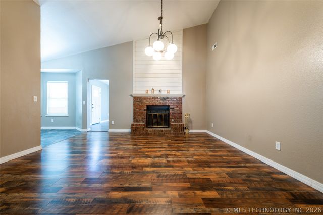 4403 W Madison Place, Broken Arrow, OK 74012