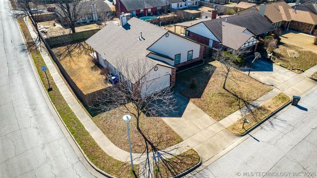 4403 W Madison Place, Broken Arrow, OK 74012