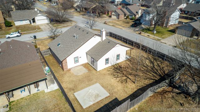 4403 W Madison Place, Broken Arrow, OK 74012