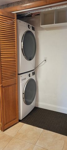 69 Nyack B, Watertown, MA 02472