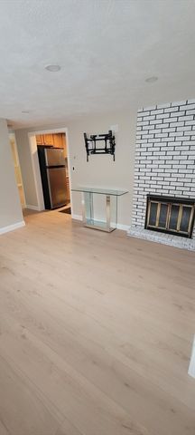 69 Nyack B, Watertown, MA 02472