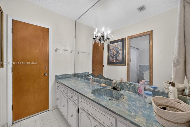 11405 SW 32nd Street, Miami, FL 33165