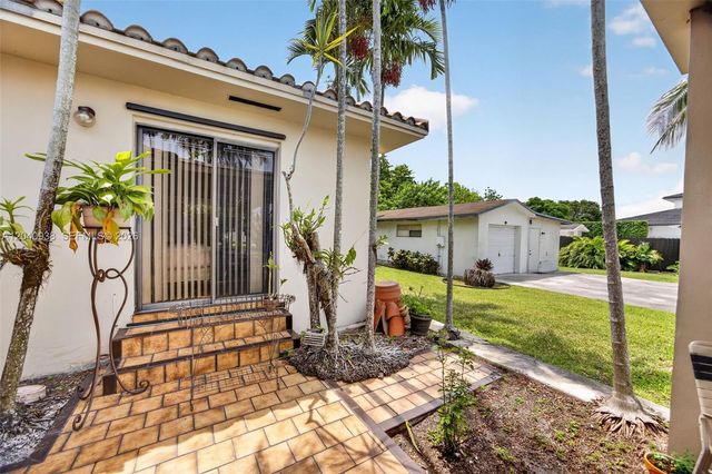 11405 SW 32nd Street, Miami, FL 33165