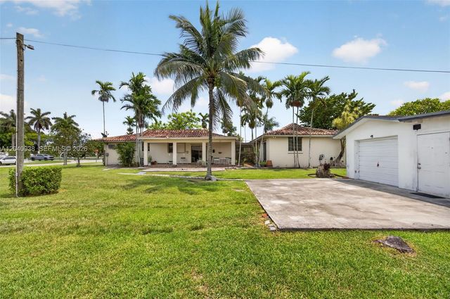 11405 SW 32nd Street, Miami, FL 33165