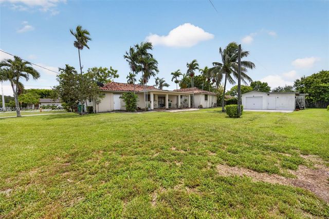 11405 SW 32nd Street, Miami, FL 33165