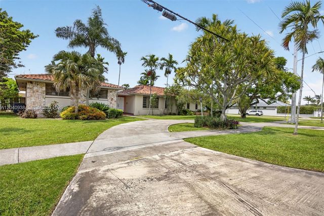 11405 SW 32nd Street, Miami, FL 33165