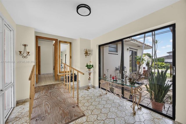 11405 SW 32nd Street, Miami, FL 33165