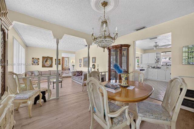 11405 SW 32nd Street, Miami, FL 33165