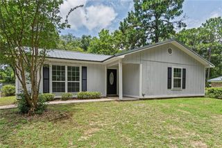 7211 Cape Drive, Saraland, AL 36571