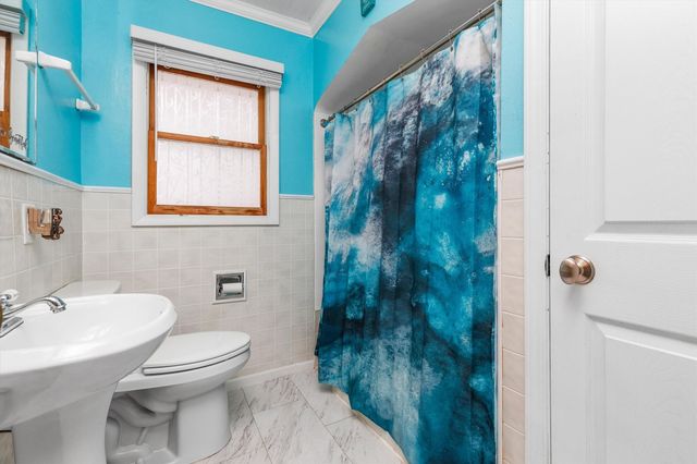 10211 NW 80th Lane, Johnston, IA 50131