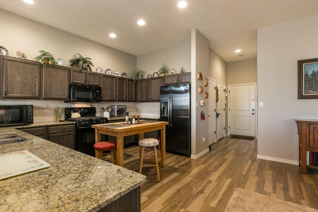 4070 Mora River Avenue SW, Los Lunas, NM 87031