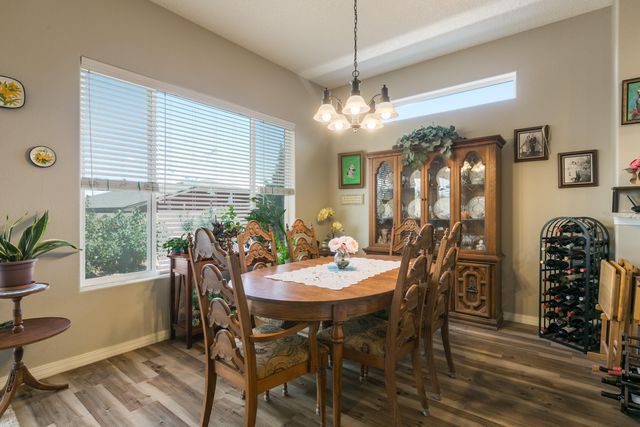 4070 Mora River Avenue SW, Los Lunas, NM 87031