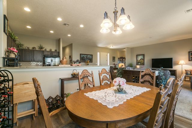 4070 Mora River Avenue SW, Los Lunas, NM 87031