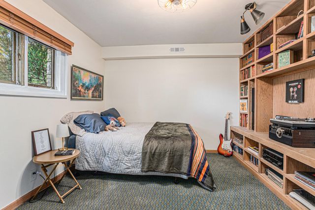 8 Hiawatha Drive, Battle Creek City, MI 49015