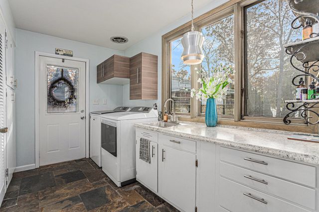 8 Hiawatha Drive, Battle Creek City, MI 49015