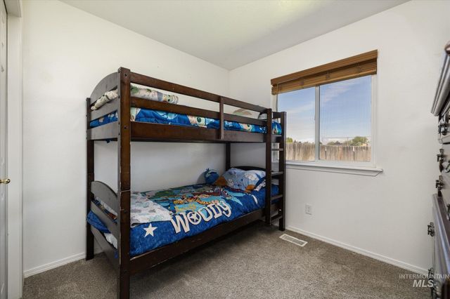 704 E Dooley Lane, Nampa, ID 83686