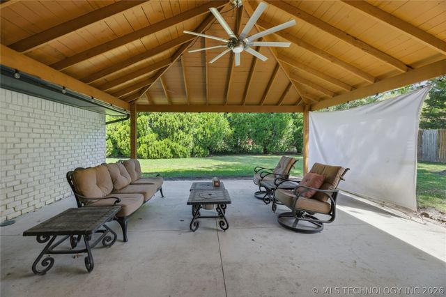 5815 E 46th Place, Tulsa, OK 74135