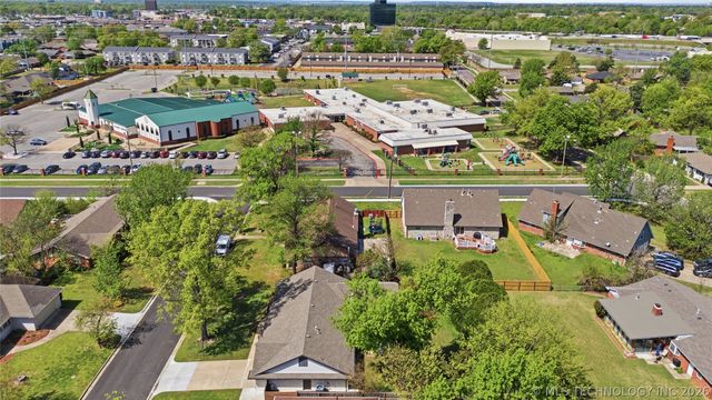 5815 E 46th Place, Tulsa, OK 74135