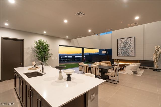 36 Rainbow Point Place, Henderson, NV 89011