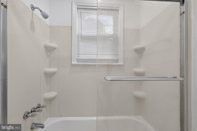 9216 51ST AVE, College Park, MD 20740