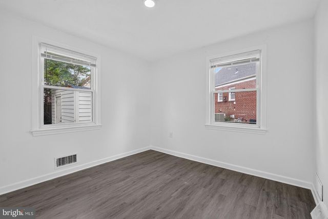 9216 51ST AVE, College Park, MD 20740