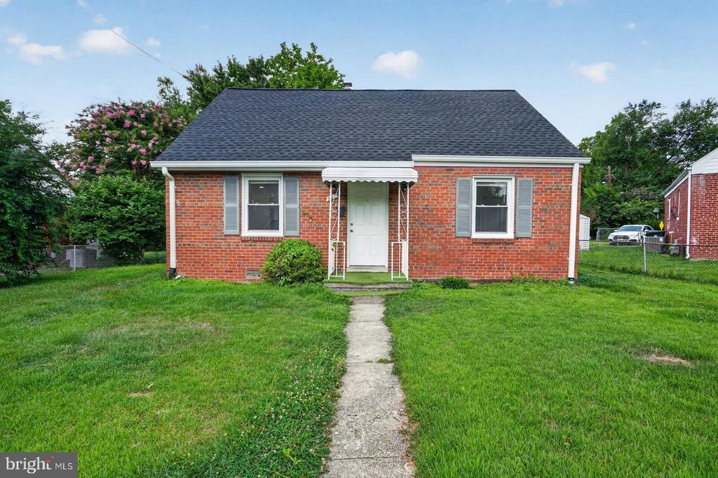 9216 51ST AVE, College Park, MD 20740