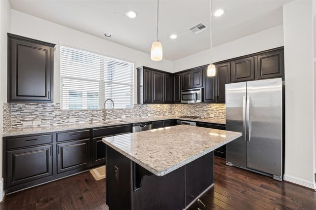 2707 Shadybrook Meadow Drive, Houston, TX 77080