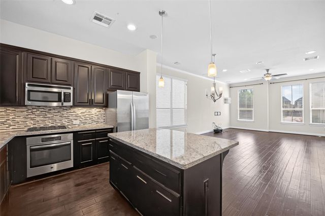 2707 Shadybrook Meadow Drive, Houston, TX 77080